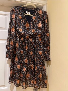 Maison 123 Paris Chic Long-Sleeve Tiered Dress in Black and Orange